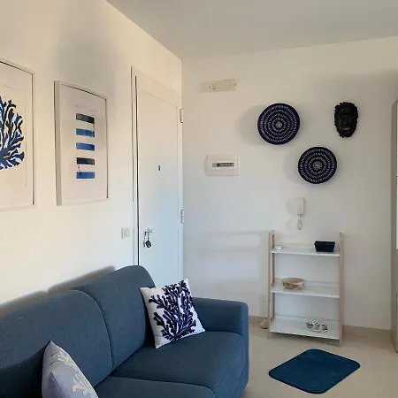Blue House Apartment
